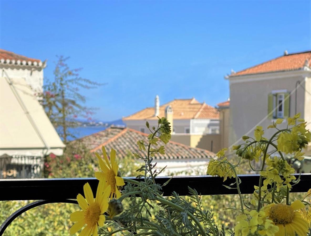 Summer House In Spetses Экстерьер фото